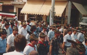 40° Sezione di Creazzo 1987 - Sfilata verso il Parco degli Alpini 