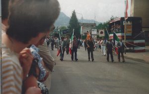 40° Sezione di Creazzo 1987 - Sfilata verso il Parco degli Alpini 